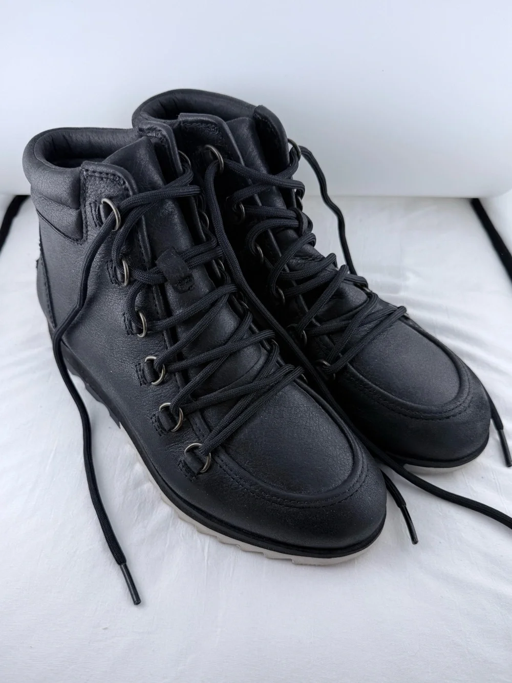 Sorel durable black